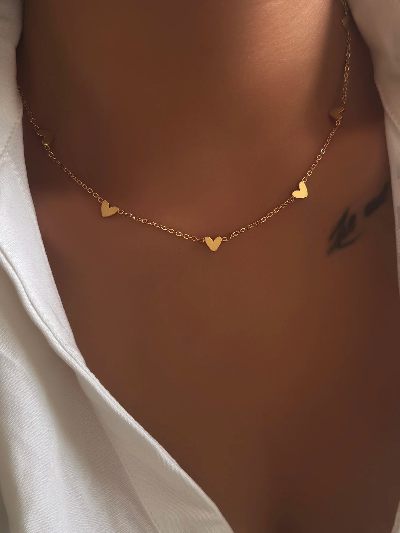 Collier cœur minimaliste – élégance délicate & intemporelle.