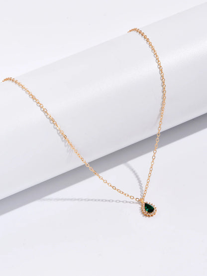 Collier pendentif goutte scintillante – élégance raffinée