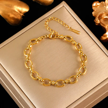 Bracelet doré – élégance délicate & féminine