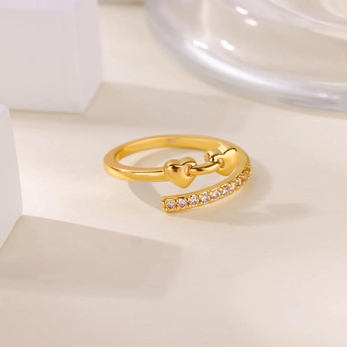 Bague Élégance Dorée – Éclat Intemporel
