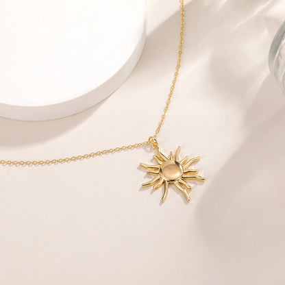 Collier Soleil Doré – Minimalisme & Lumière