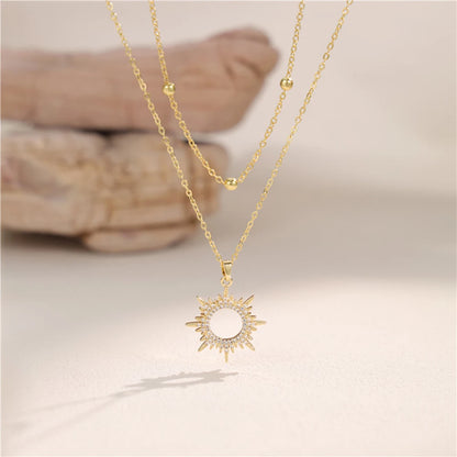 Collier Soleil Doré – Éclat & Élégance