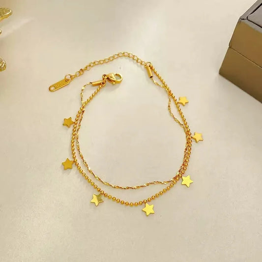 Bracelet doré – élégance délicate & féminine
